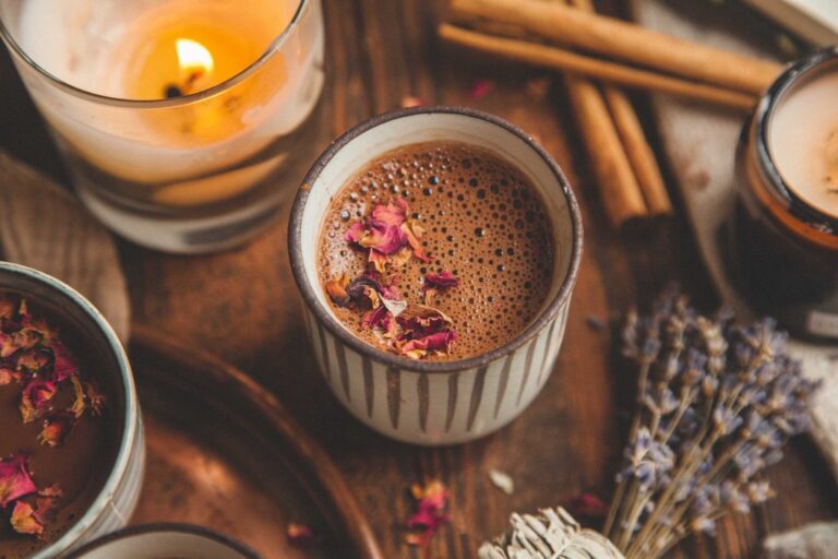 Blossoming Hearts – A Ceremony in Sisterhood